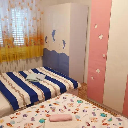 Rosa Apartment
